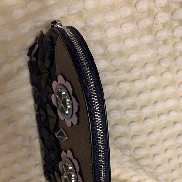 Kate spade ♠️ Owl Clutch - Picture 2 of 6